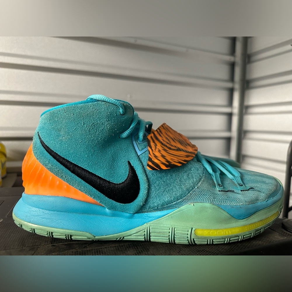 NIKE KYRIE 6 AQUA BLUE ORANGE ANIMAL PRINT BASKETBALL SHOES Size 13 BQ4630-300